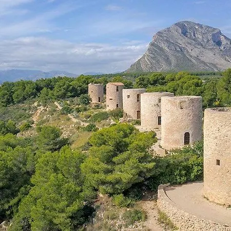 Casa Cristalina. Brisa Del Mar De Con Sus Calas. Mar Y Piscina En Familia. * Хавеа
