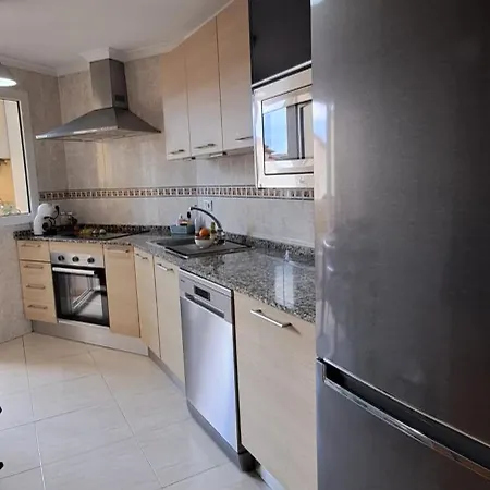 Casa Cristalina. Brisa Del Mar De Con Sus Calas. Mar Y Piscina En Familia. Апартаменты